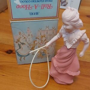 Vintage Avon Roll A Hoop Full Perfume Bottle In Box Field Flowers